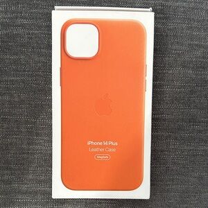 Apple iPhone 14 Plus Leather Cover - Vibrant Orange